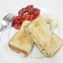 건강한 아침 밥상 아침밥 메뉴 계란 오이샌드위치 계란오이샐러드 빵빵하게 넣은 모닝 샌드위치 만들기