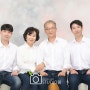 가족사진가격 미리 알고 가는 게 마음 편하죠 인천 가족사진 스튜디오봄과 함께 알아보아요!