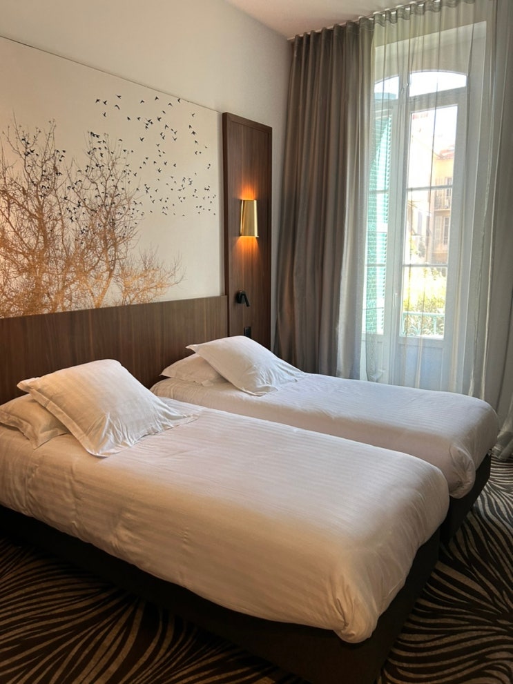 남프랑스 니스 숙소 추천 호텔 아폴리네르 니스(Hotel Apollinaire Nice)