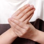 환절기 거칠어진 손 관리법