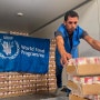 팔레스타인 | WFP는 음식과 물, 전기가 끊긴 가자지구를 돕고 있습니다