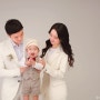 베이비파스텔 돌 가족사진 컨셉 화이트 아기 돌촬영 가족의상 대여