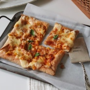 [레시피] 사각형 모양의 또띠아 치즈 크러스트 피자!