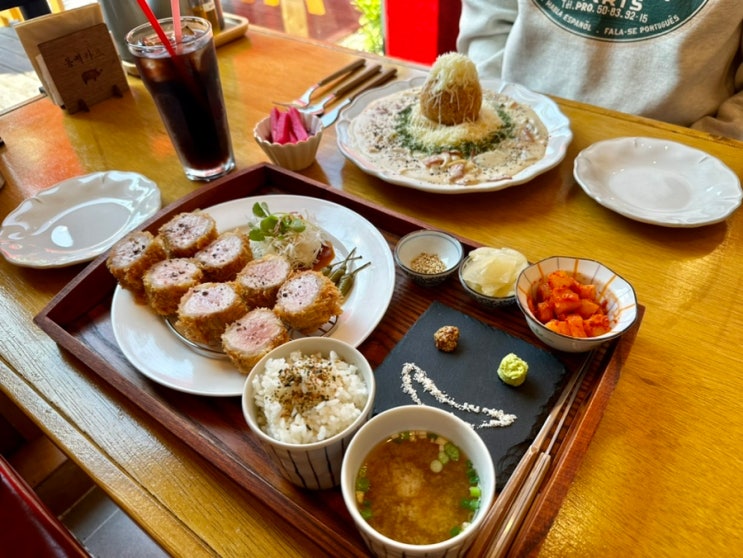 야외테라스가 있는 돈까스 파스타 맛집 :: 동백카츠 사파점