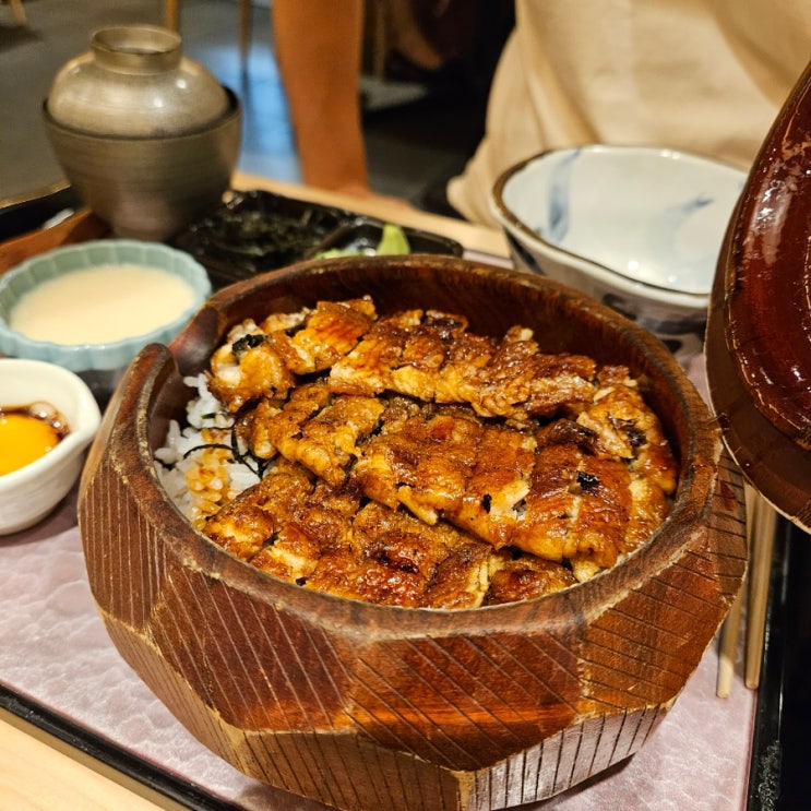 [일본 나고야 여행] 히츠마부시 맛집 : 아츠타호라이켄 vs 우나기노시로무라, 내 선택은? & 미라이타워 야경 스팟 : 네이버 블로그