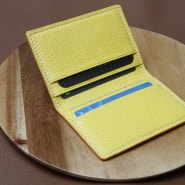 노란 카드지갑