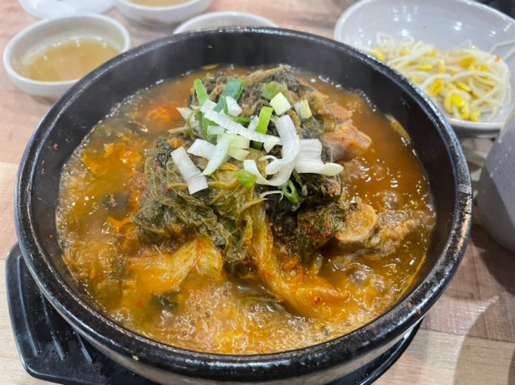 [광주 하남맛집]신또바기 감자탕에서 뼈해장국 한사발 클리어 : 네이버 블로그