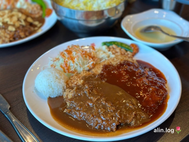 아이와 같이 오기 좋은 양 많은 경양식 돈까스 맛집