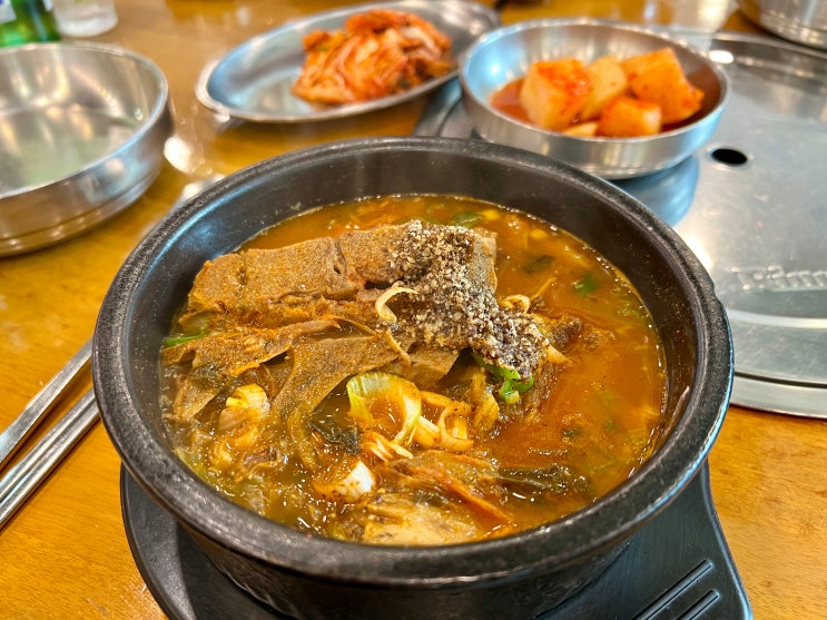 편치 않은 병점 진안동 뼈해장국 맛집 쿡감 감자탕. : 네이버 블로그