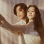 마리끌레르 MARIECLAIRE KOREA 2023년 11월호 - In Love 배우 로운과 조이현이 좇는 사랑들, "로운X이현 크로스!" 혼례대첩 밸런스 게임