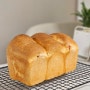 홈베이킹의 매력~ 재료 가득 넣은 식빵 레시피! 치즈 식빵 / 갈릭버터 식빵 만들기