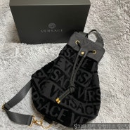 베르사체 로고 패턴 드로스트링 비치 백 구매 후기 정품 인증 방법 동영상 첨부 VERSACE LOGO PATTERN DRAWSTRING BEACH BAG