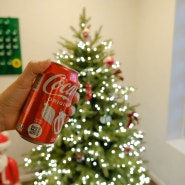 크리스마스 트리 꾸미기는 코카-콜라 오너먼트로!!! 이벤트 응모하기