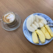 주방용품 - HAY 범랑 접시와 피에루트 커피잔 (이노메싸)