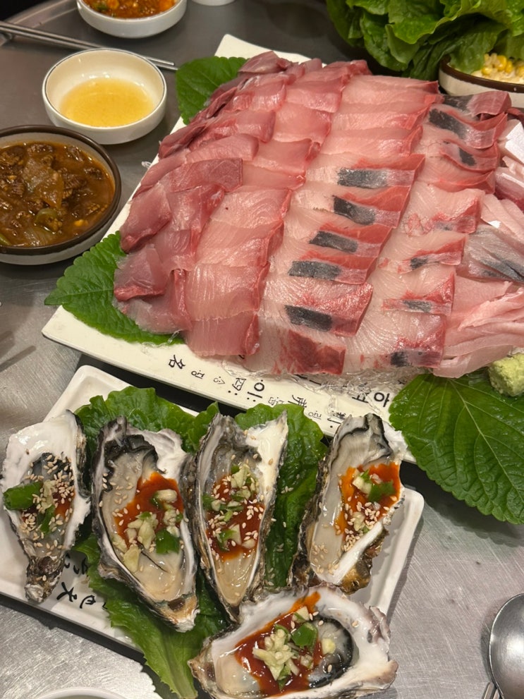 [종각 맛집] 석화와 방어회가 맛있는 NN번째 방문한 최애 종각횟집, 해변마을 종각 2호점 웨이팅 내돈내산 : 네이버 블로그