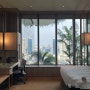싱가포르 호텔 파크로얄 컬렉션 피커링 (Parkroyal Collection Pickering) 어반 디럭스 룸