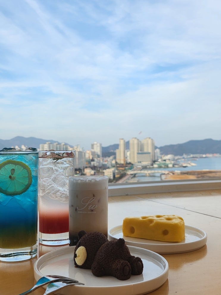 마산 가포 카페 통창 인테리어 뷰 끝판왕 스웨븐 : 네이버 블로그 마산 가포 카페 통창 인테리어 뷰 끝판왕 스웨븐 : 네이버 블로그