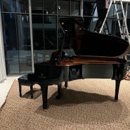 피아노렌탈 야마하 그랜드피아노 C-3 용인 정원생활에 피아노 설치해드렸습니다.