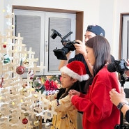 신다인 배우와 김예소 아역배우가 함께하는 GEOMETREE 지오메트리 3D 퍼즐로 만든 눈꽃 크리스마스 트리와 십자가의 환상적인 만남!