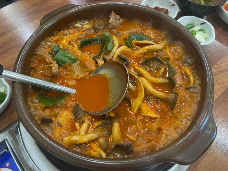 [청주 옥산] 맛있는 밥도둑 짜글이 ️ 백송 짜글짜글 : 네이버 블로그