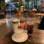 파주 핫플레이스/식물원 컨셉의 창고형 대형 카페 “더티트렁크”