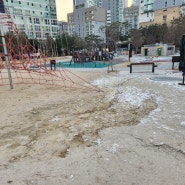 어린이 놀이터용 모래