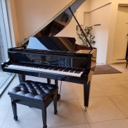 베이비그랜드피아노 가와이 GL-10 대여해드렸습니다.