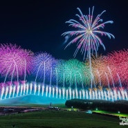가고시마 불꽃축제::음악과 하나되는 '사쿠라지마와 예술 하나비 2024'