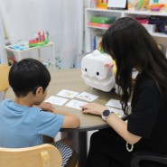넥슨재단, 창립 30주년 기념 '착한선물' 릴레이 시작…청각장애 어린이 후원