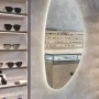 강남 도심 속 예술 갤러리: 안경점의 유럽미장 아틀리에