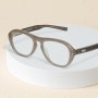 젠틀몬스터 오아 긱시크 타입의 세련된 블루라이트 차단 안경