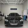 BMW 535i(f10) 아이나비 QXD1 그리고 에코파워팩 라이트슬림 S20 보조배터리 설치