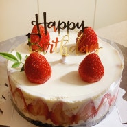 4월 3일 둥이들 생일날 딸기프레지에케이크와 가토쇼콜라 생일케이크 만들기