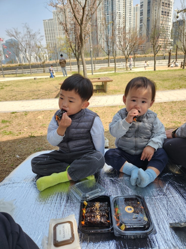 동탄 여울공원에서 봄 소풍♡ : 네이버 블로그