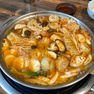 [서울근교 맛집] 과천 줄서서 먹는 만두전골 맛집 ‘한성 칼국수’
