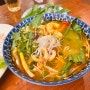베트남 다낭 맛집 : 나 벱 수아 / 매운 해산물 쌀국수, 분짜, 공심채볶음, 맥주, 망고스무디