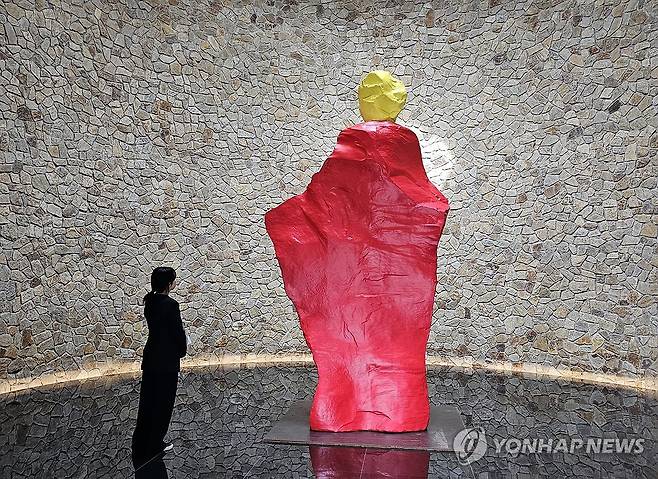 뮤지엄 산 - 스위스 작가 우고 론디노네가 이야기하는 '세상의...