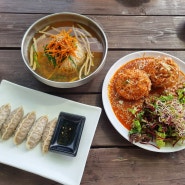 점심 먹기 좋은 부산 애견동반 식당 동백국수집 비빔국수 맛집