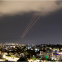 이란 이스라엘에 미사일 공격 중동 전쟁 다시 커지나