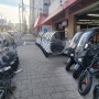 일본 오사카 시타데라마치 중고 오토바이 거리