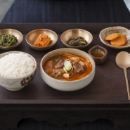 서울중구한식전문 정갈한 상차림 푸짐하고 맛있는 집밥이 그립다면