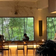 [부산_영도]감각적인 우드인테리어가 돋보이는 카페 ‘신기숲’ (주차가능)