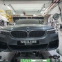 BMW G30 530d 금호 마제스티9 245 40 19/275 35 19 타이어 장착기.