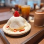 해방촌 카페 딸기모찌 수플레가 맛있는 '토터스' 평일 방문 후기