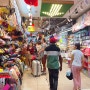 싱가포르 부기스 스트리트 시장 기념품 선물 쇼핑