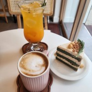 [건대신상카페] 디저트 케익이 맛있는 Cafe 462(카페462)에서 음료와 디저트 먹은 후기