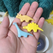 도자기 공룡 피큐어와 잔 시리즈