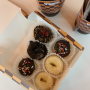 [청주 카페] 여러가지 도넛을 다양하게 먹을 수 있는 봉명동 카페 용용도넛