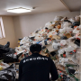 아산 특수청소 쓰레기가 많이 쌓여있는 집