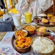 이태원 채식 비건 식당 인도커리 타지펠리스 세트, 카페 끽밀